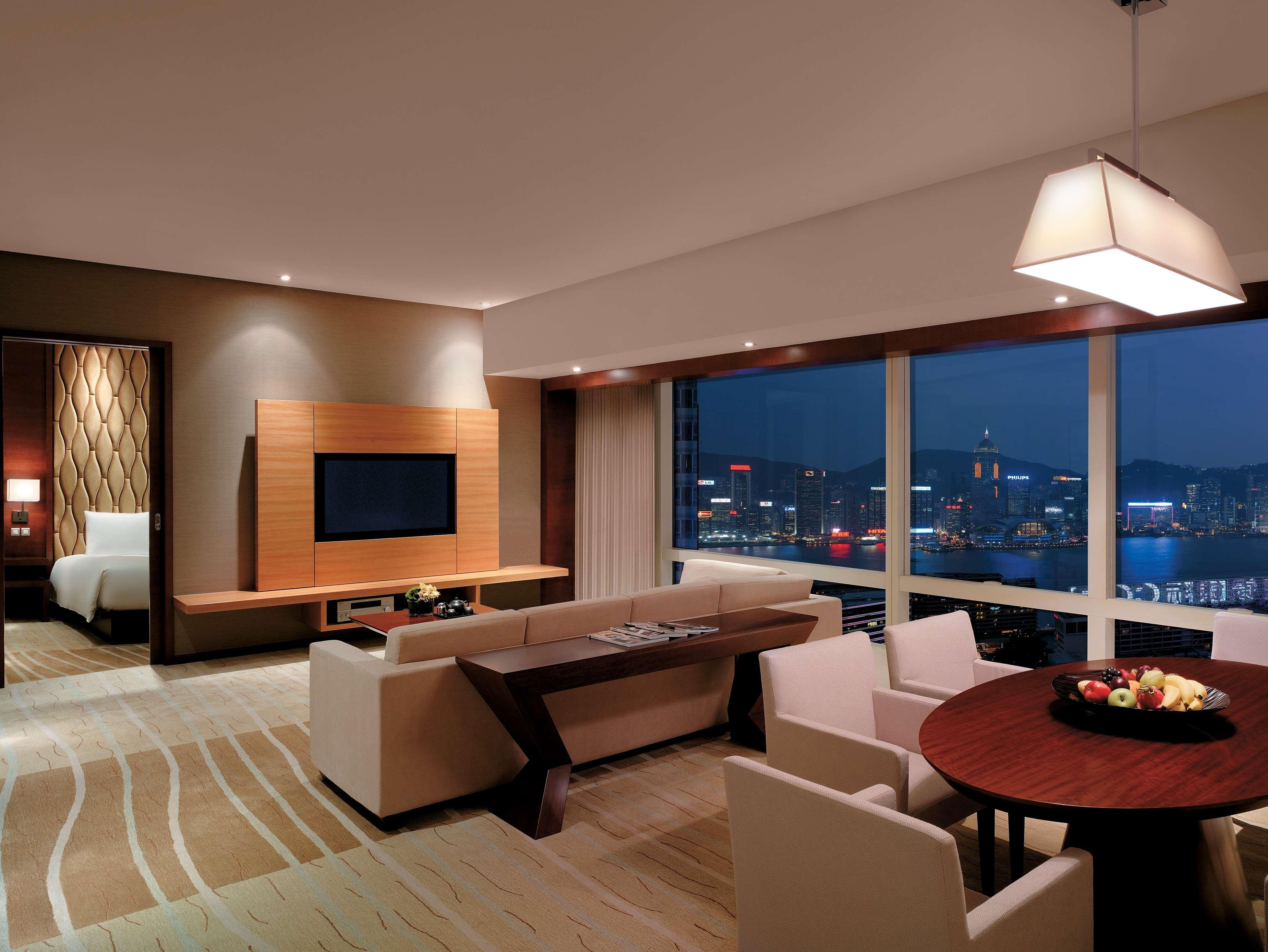 โรงแรม ไฮแอท รีเจนซี จิมซาจุ่ย 5*