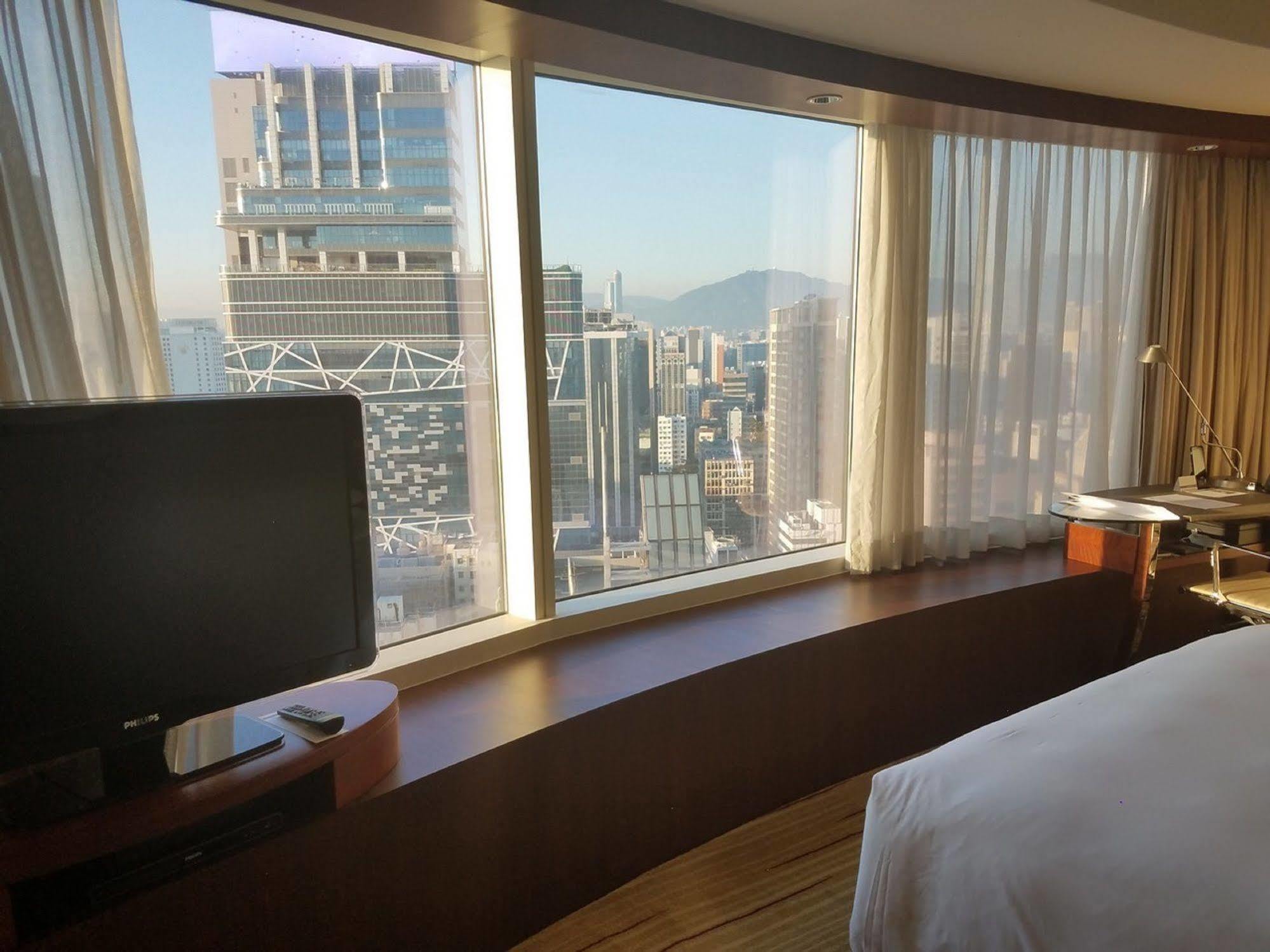 โรงแรม ไฮแอท รีเจนซี จิมซาจุ่ย 5*